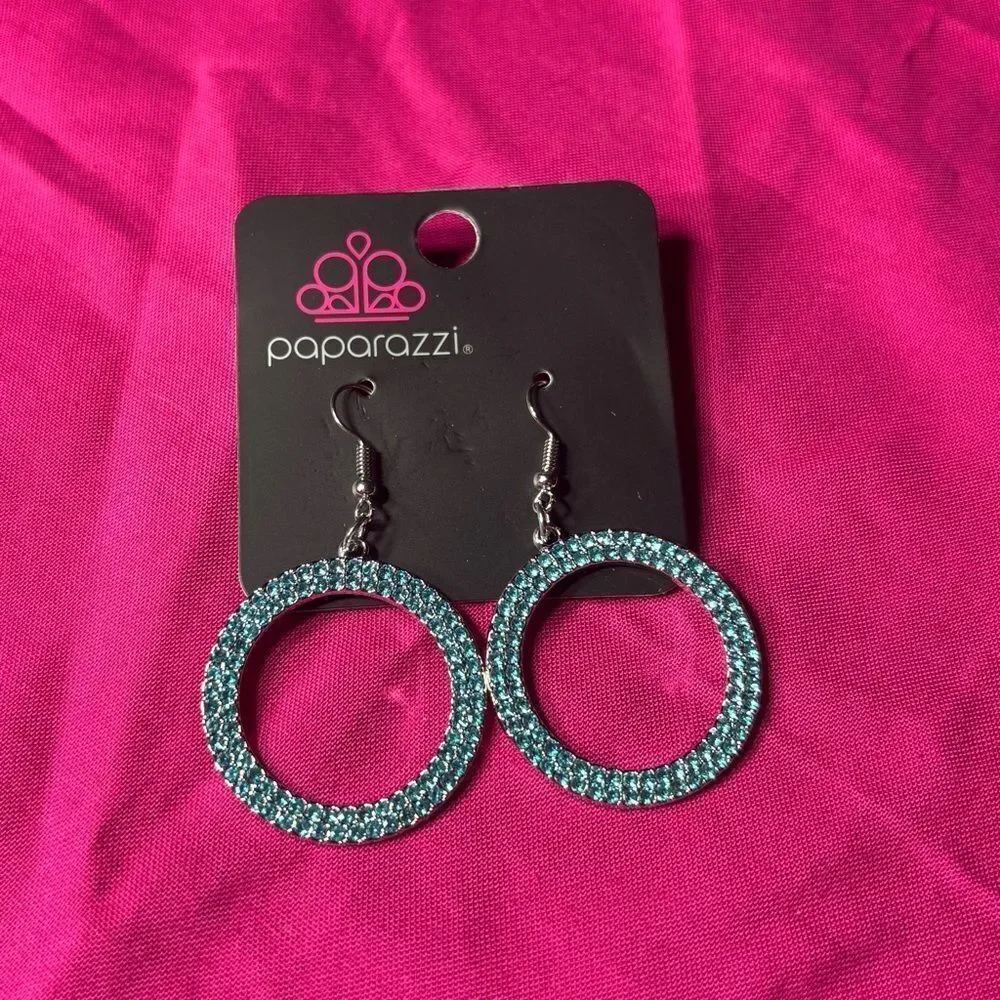 New! Paparazzi Jewelry Earrings New with Tags Bubbly Babe Blue Dangle Earrings